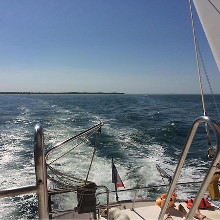 ホテル Bateau Atypique Yacht La Rochelle ラ・ロシェル エクステリア 写真