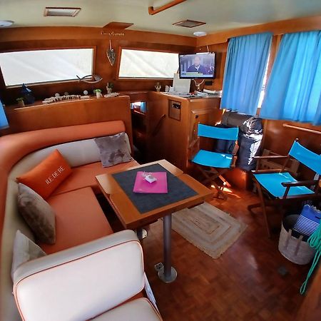 ホテル Bateau Atypique Yacht La Rochelle ラ・ロシェル エクステリア 写真